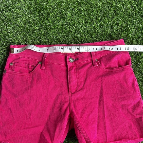 ROXY Magenta Cut Off Denim Shorts size 26 - Picture 3 of 8